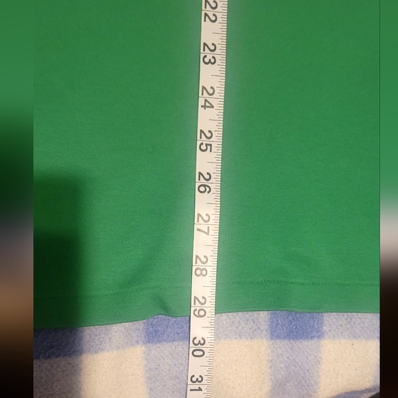 Green Ralph Lauren Classic Polo Shirt. With Fitted Sleeves. Size L custom fit - Picture 9 of 9